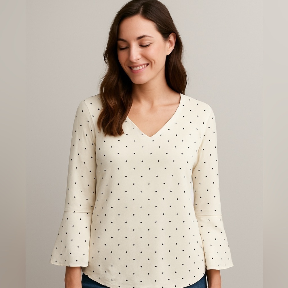 Ann Taylor Loft Women's White Knit Top with Black Polka Dots Size Medium